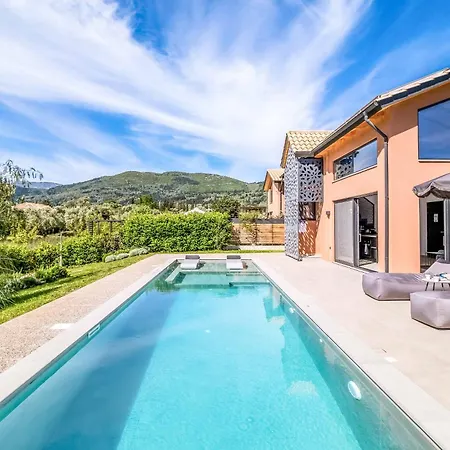 Earth Villa